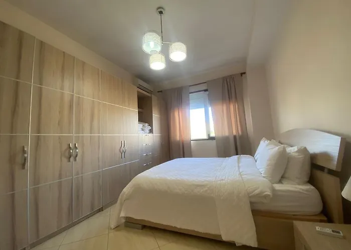 Apartment Cozy With Zoo View *